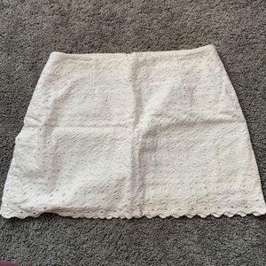 Lilly Pulitzer - White Quilted Skirt with Gold Zipper